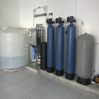 Sistema de tratamiento de agua envasada